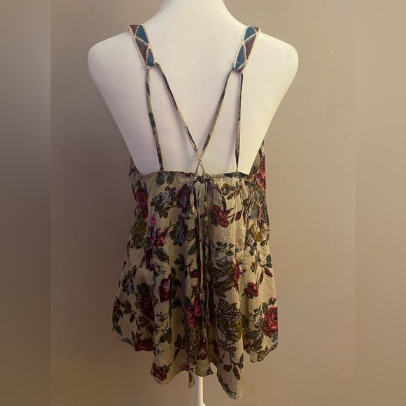 Kori Floral Tie-Back Tank - Picture 2 of 10